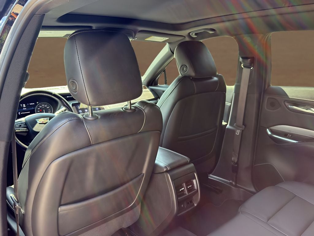 2023 Cadillac XT4 Premium Luxury