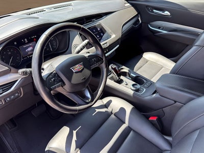 2023 Cadillac XT4 Premium Luxury