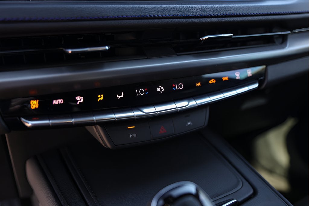 2025 Cadillac XT4 Sport