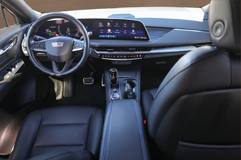 2025 Cadillac XT4 Sport
