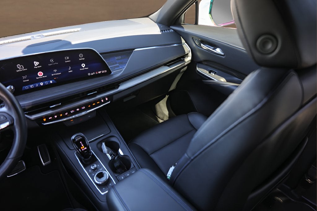 2025 Cadillac XT4 Sport