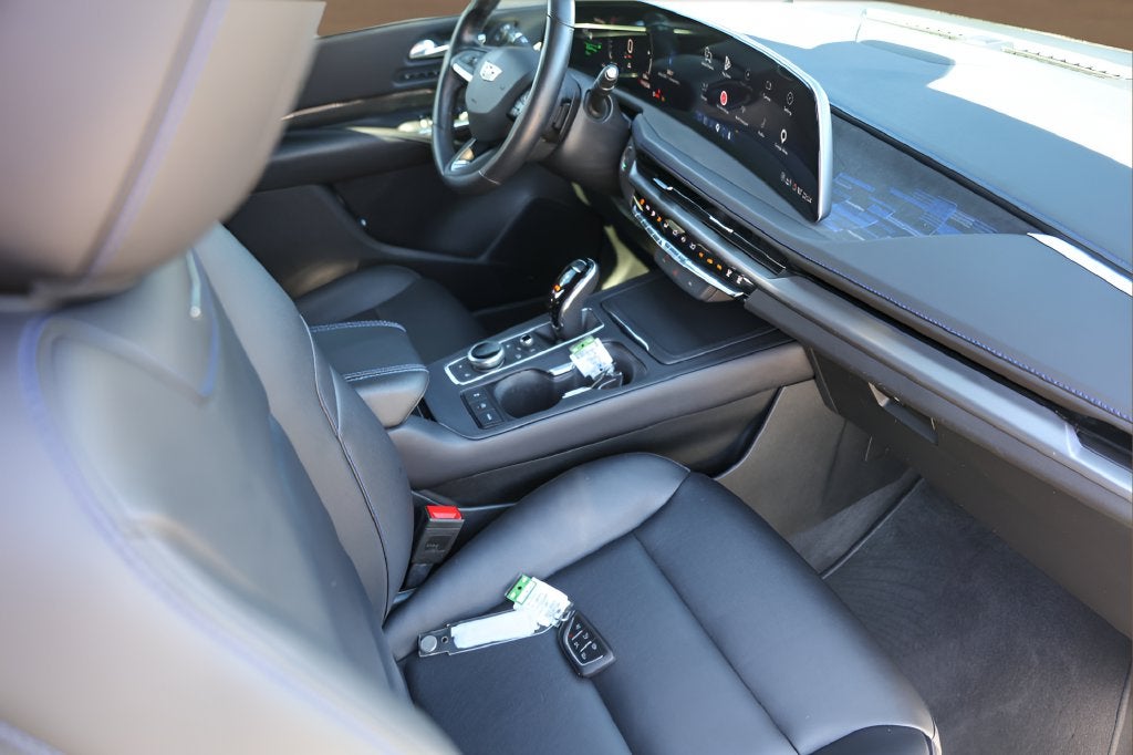 2025 Cadillac XT4 Sport