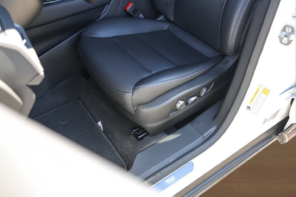 2025 Cadillac XT4 Sport