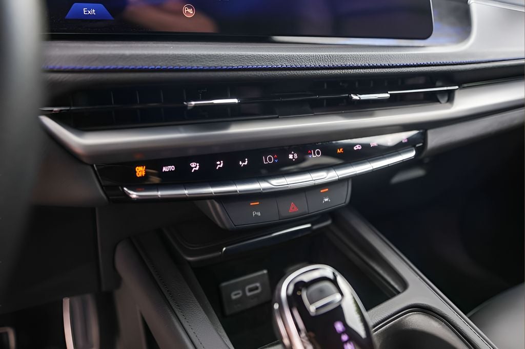 2025 Cadillac XT4 Sport