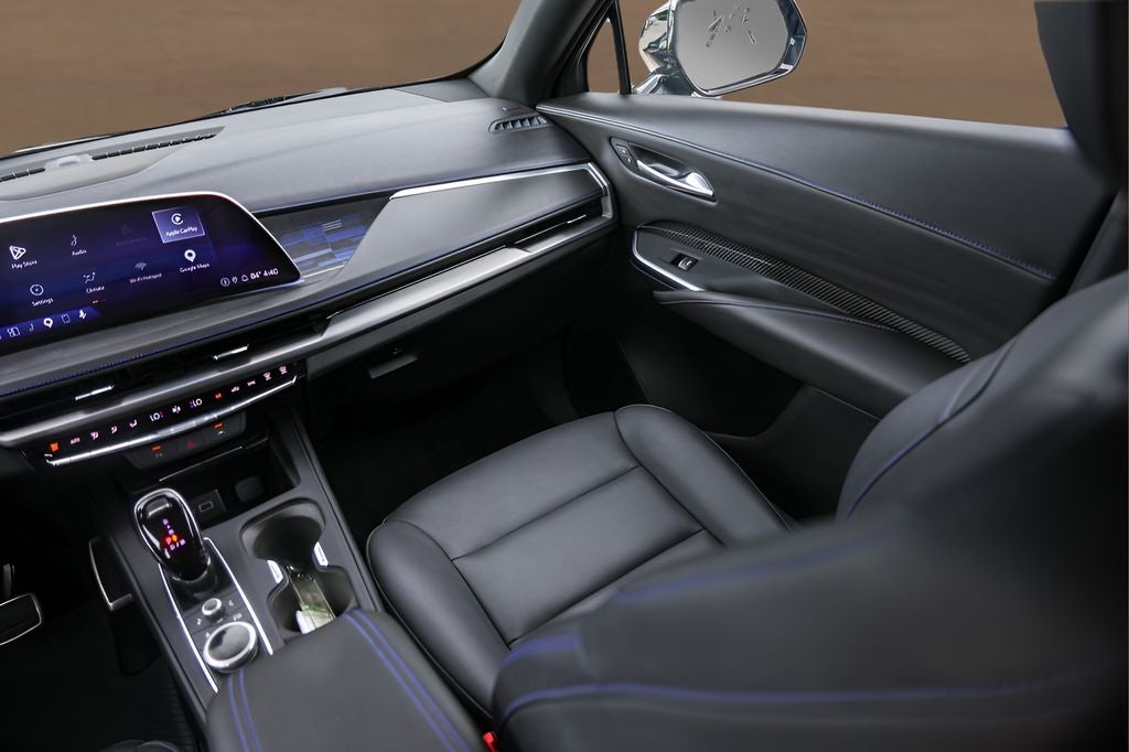 2025 Cadillac XT4 Sport