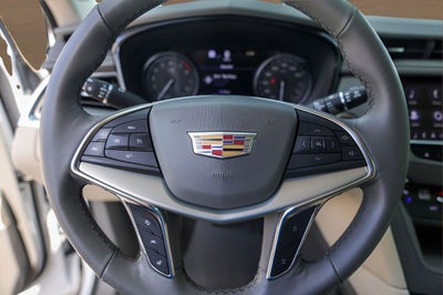 2023 Cadillac XT5 Premium Luxury