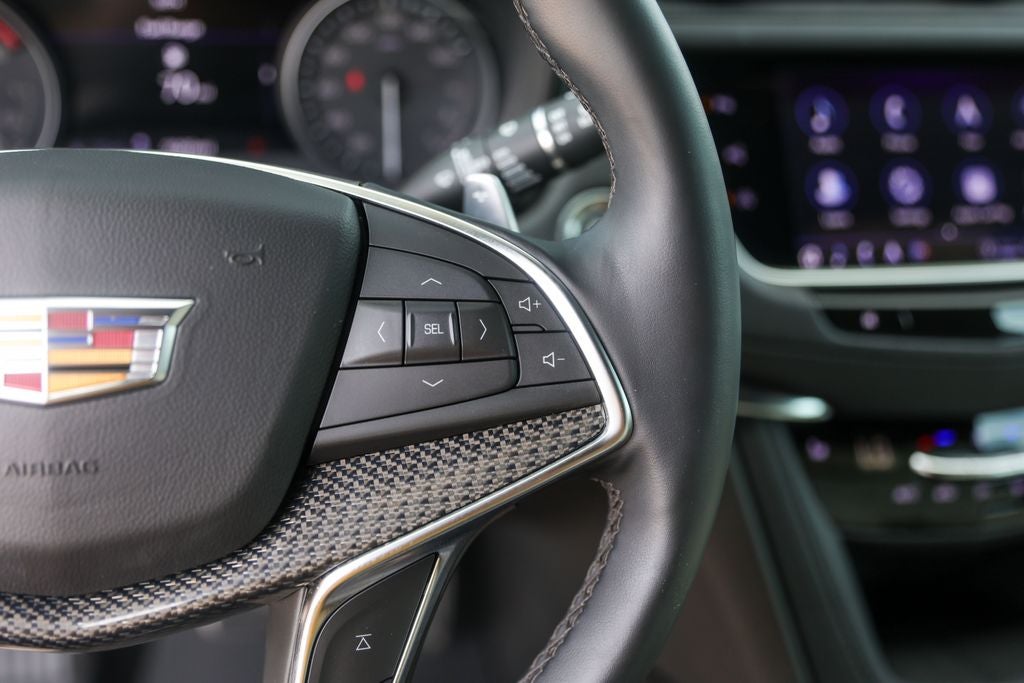 2025 Cadillac XT5 Sport