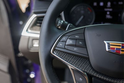 2025 Cadillac XT5 Sport