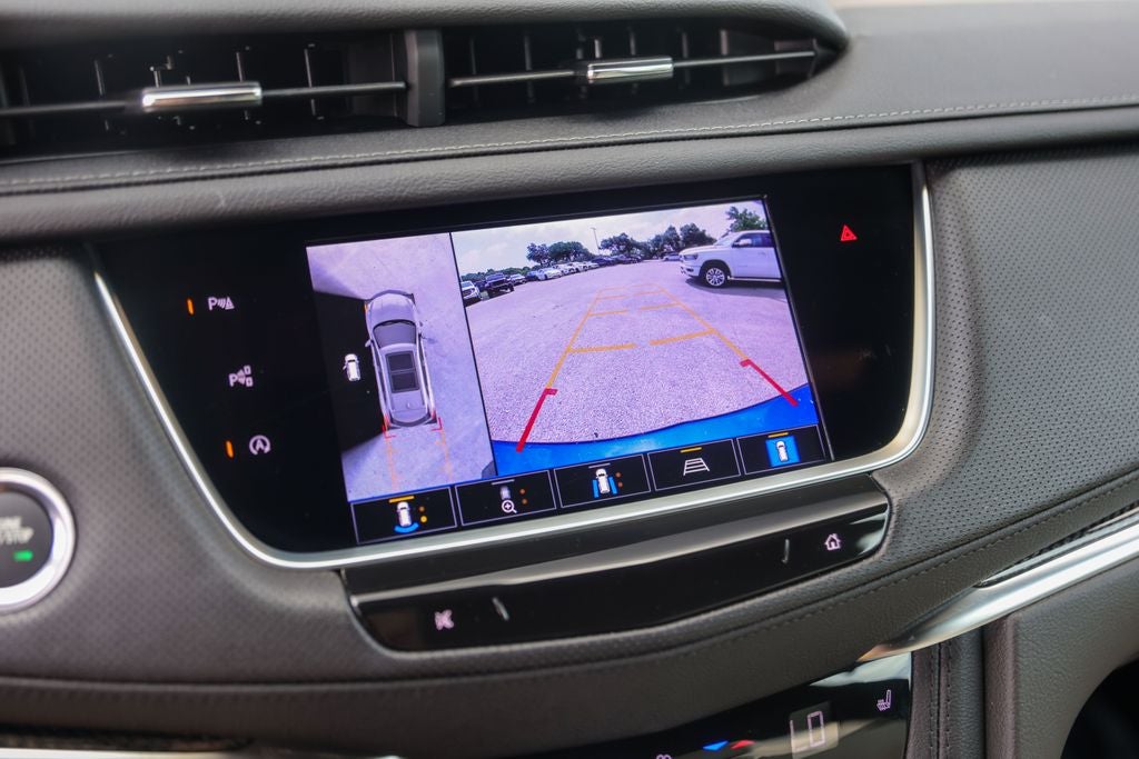 2025 Cadillac XT5 Sport