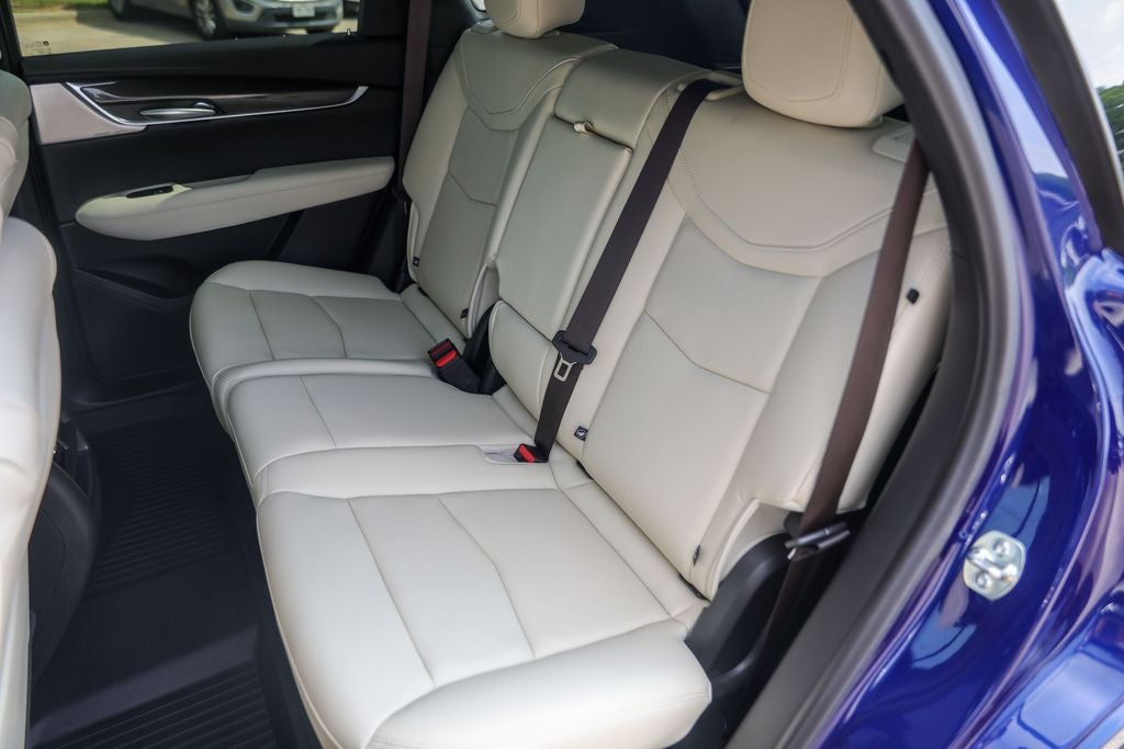 2025 Cadillac XT5 Sport