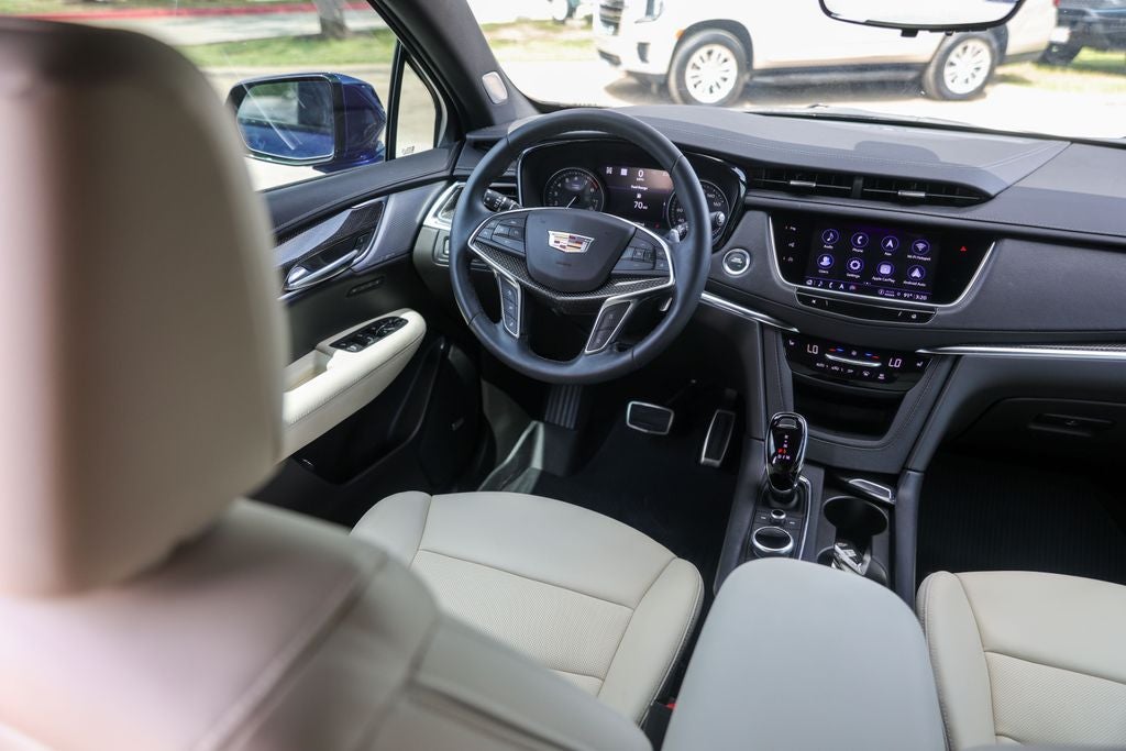 2025 Cadillac XT5 Sport