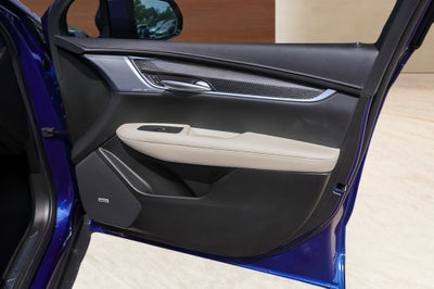 2025 Cadillac XT5 Sport