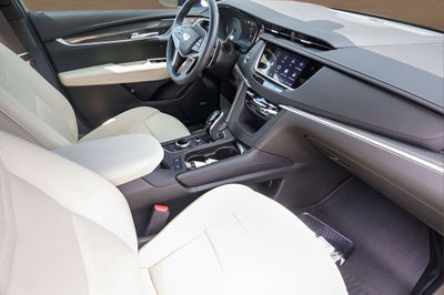 2025 Cadillac XT5 Sport