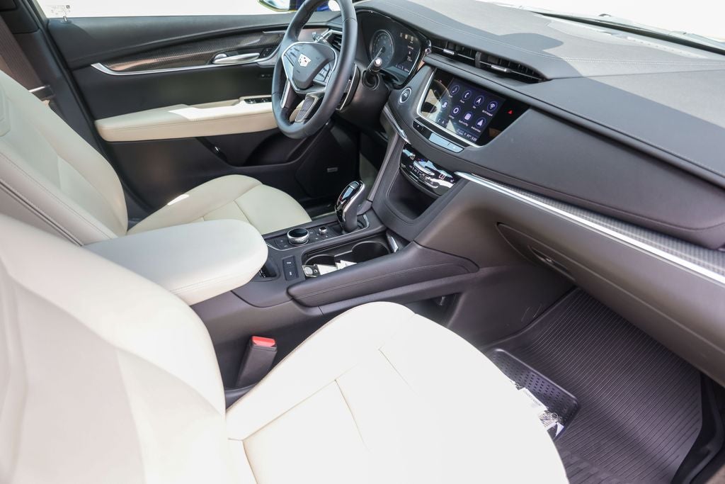 2025 Cadillac XT5 Sport