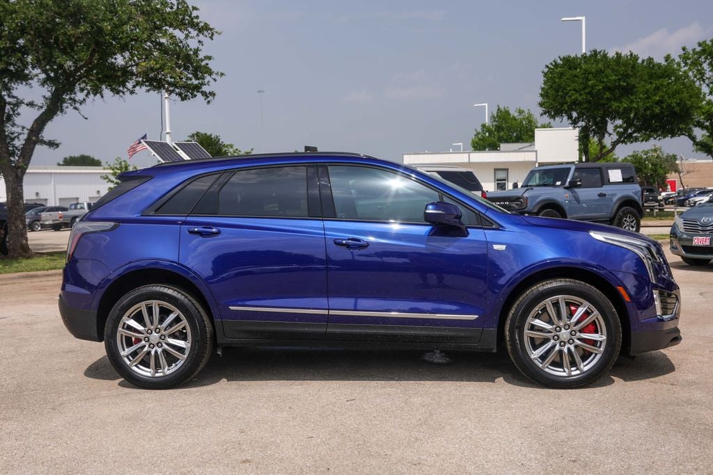 2025 Cadillac XT5 Sport