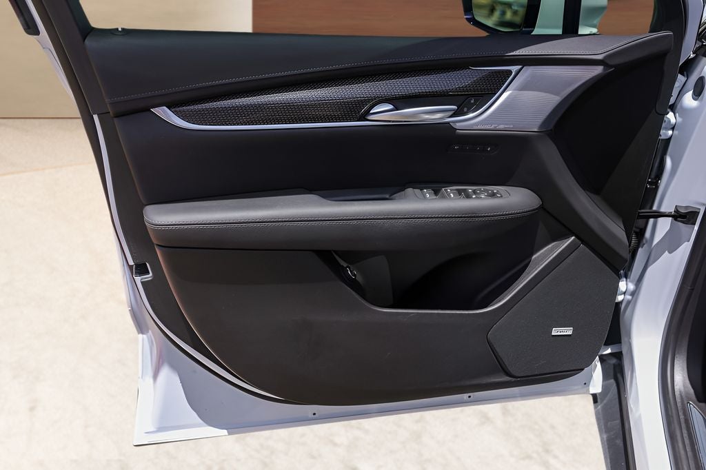 2026 Cadillac XT5 Sport