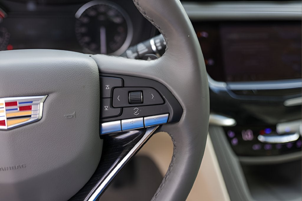 2025 Cadillac XT6 Premium Luxury