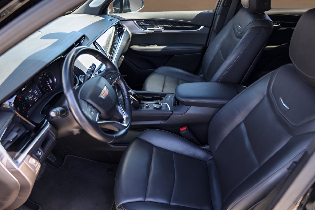 2025 Cadillac XT6 Premium Luxury