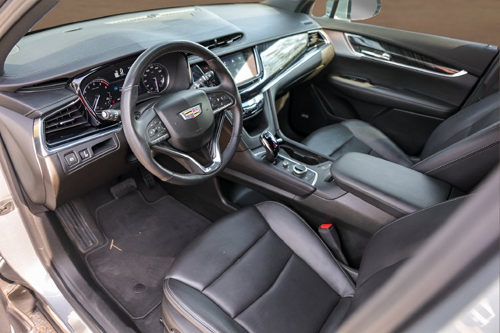 2025 Cadillac XT6 Premium Luxury