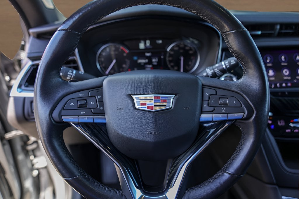 2025 Cadillac XT6 Premium Luxury