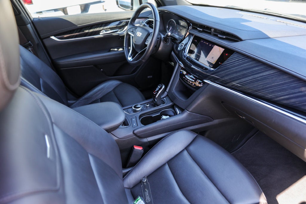 2025 Cadillac XT6 Premium Luxury