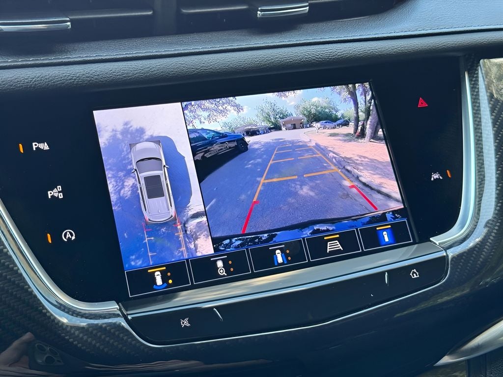 2024 Cadillac XT6 Sport