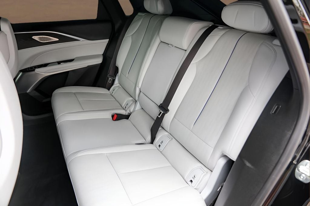 2025 Cadillac LYRIQ Luxury