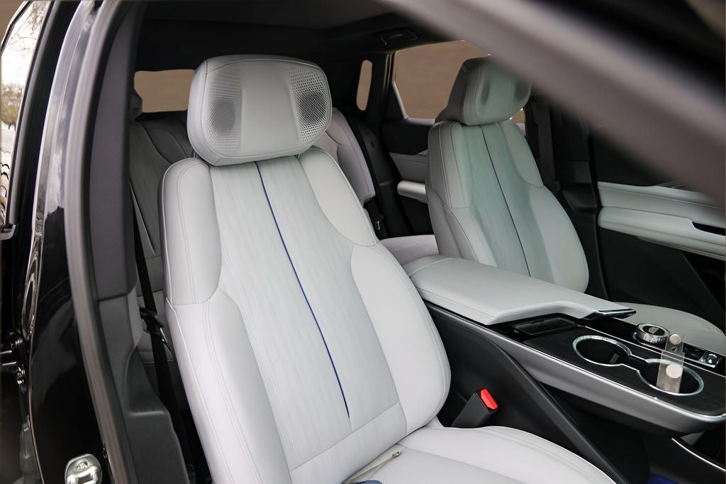 2025 Cadillac LYRIQ Luxury