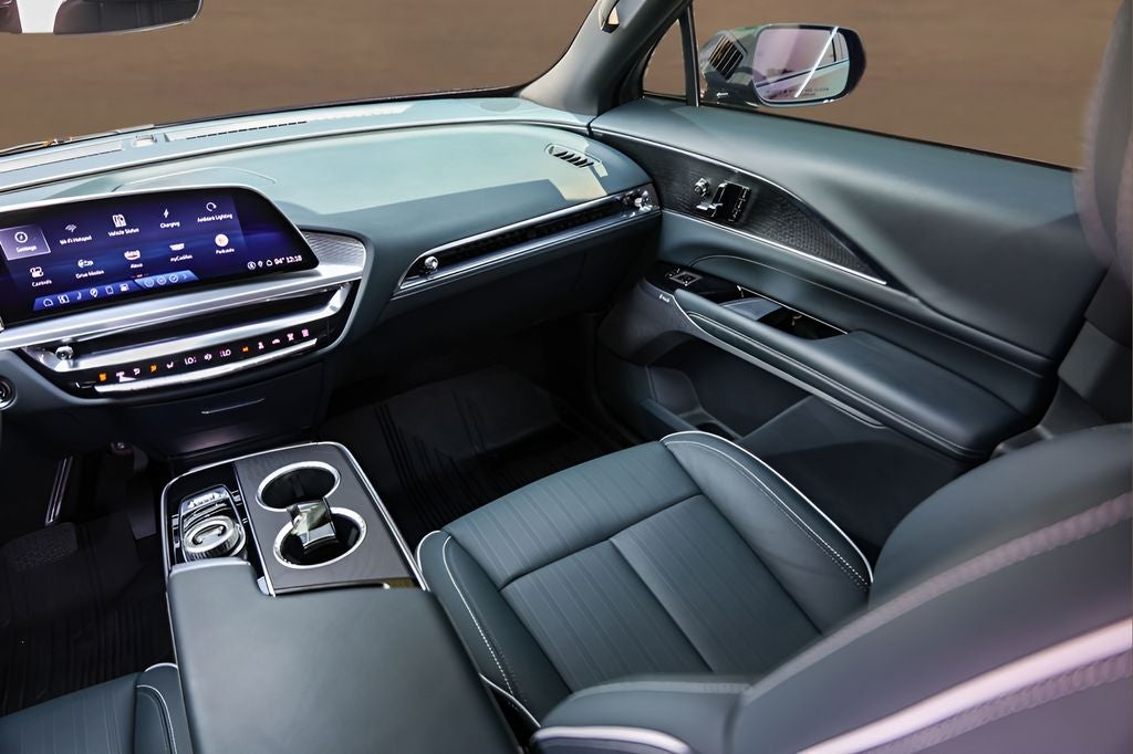 2024 Cadillac LYRIQ Luxury