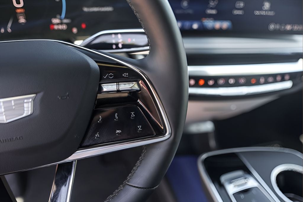 2024 Cadillac LYRIQ Sport
