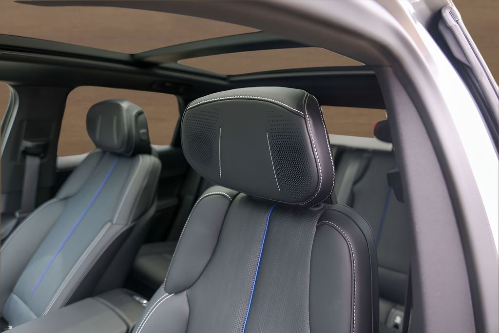 2025 Cadillac LYRIQ Luxury