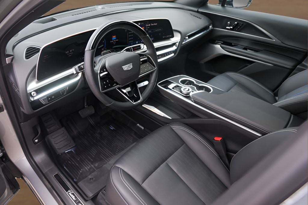 2025 Cadillac LYRIQ Luxury
