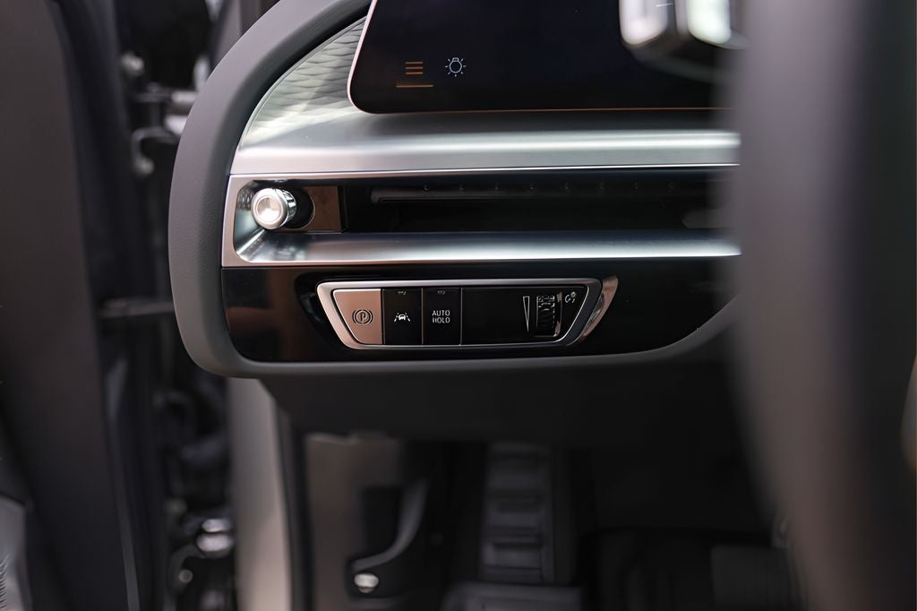 2025 Cadillac LYRIQ Luxury