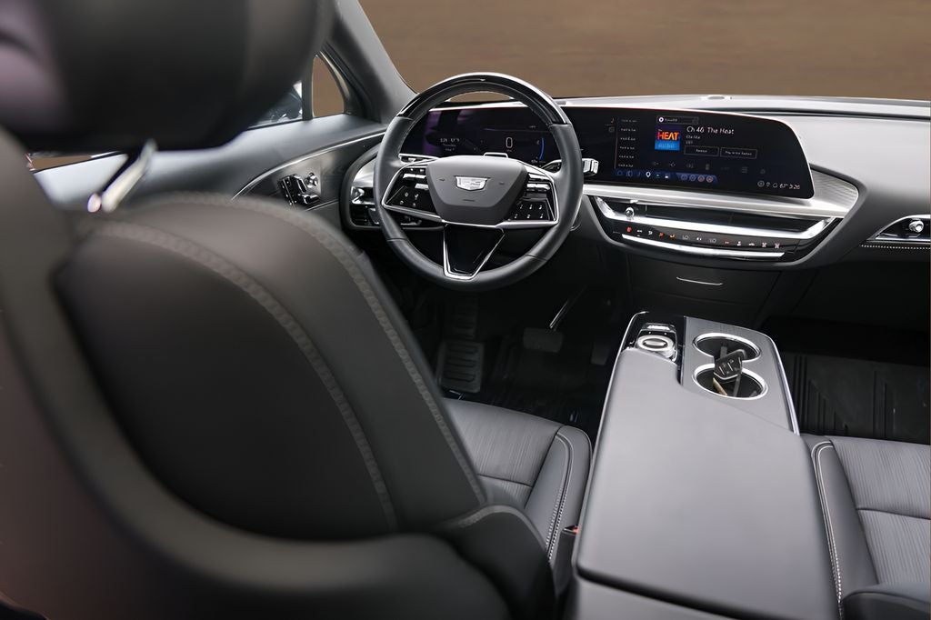 2025 Cadillac LYRIQ Luxury