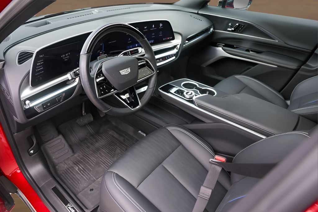 2025 Cadillac LYRIQ Luxury
