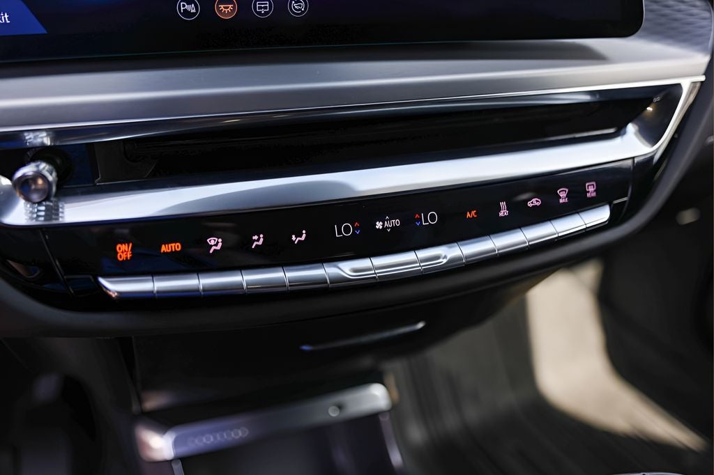 2025 Cadillac LYRIQ Luxury