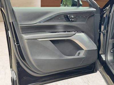 2025 Cadillac LYRIQ Luxury