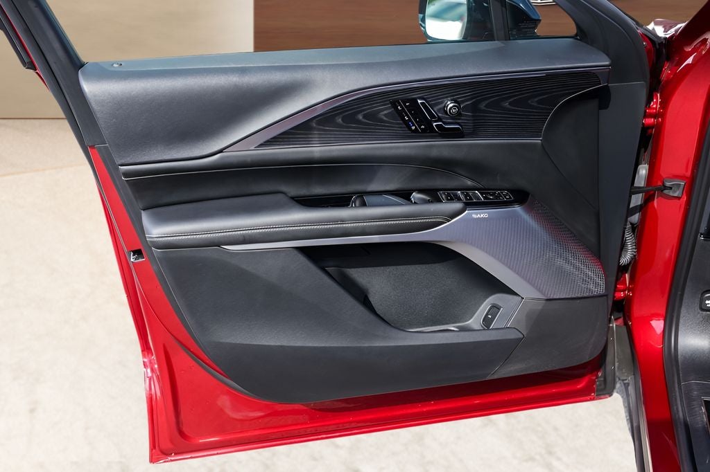 2025 Cadillac LYRIQ Luxury