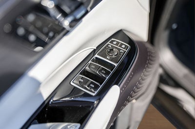 2025 Cadillac LYRIQ Sport