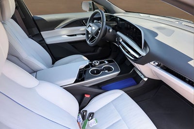 2025 Cadillac LYRIQ Sport