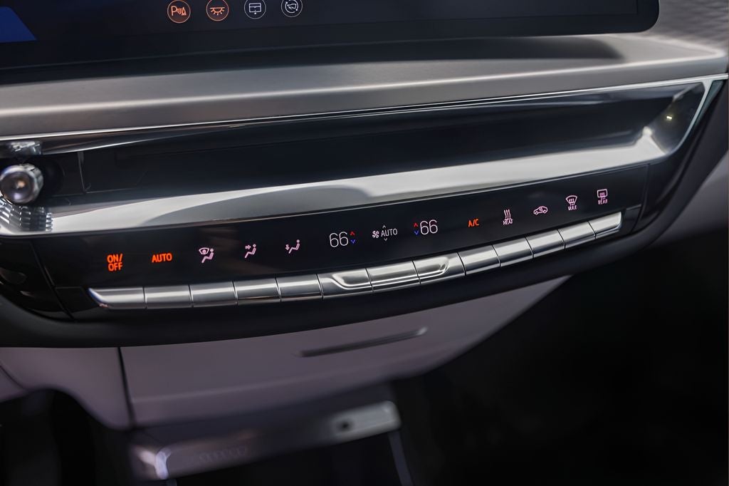2025 Cadillac LYRIQ Sport