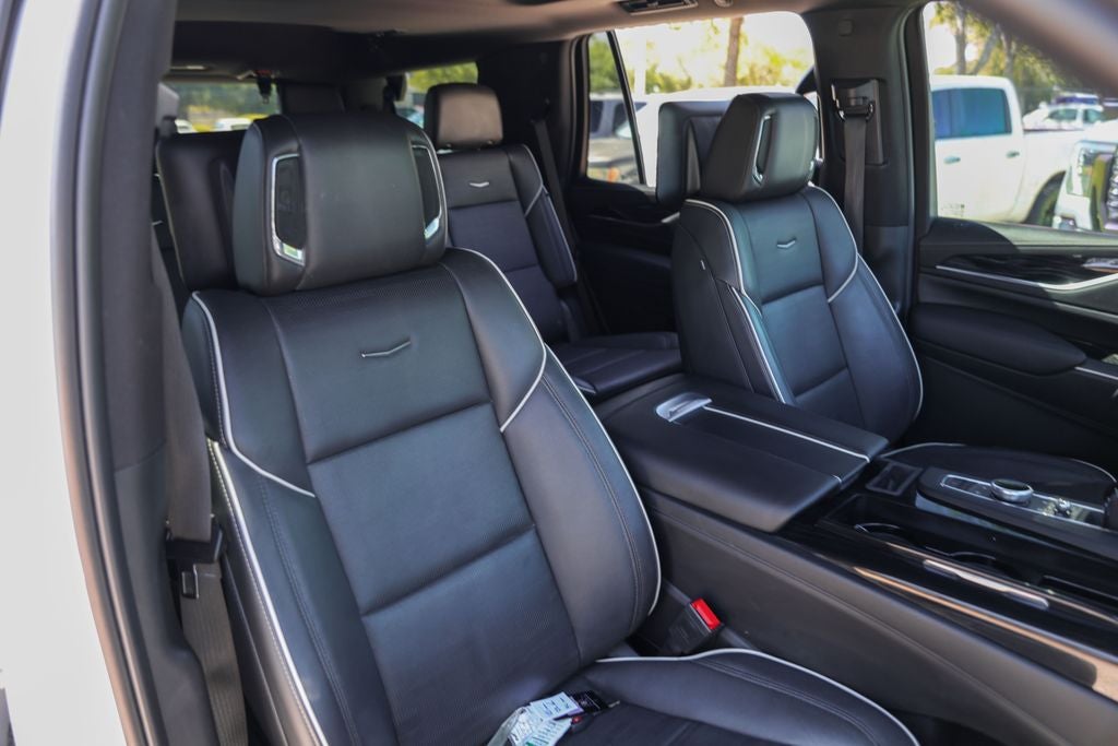 2023 Cadillac Escalade Sport