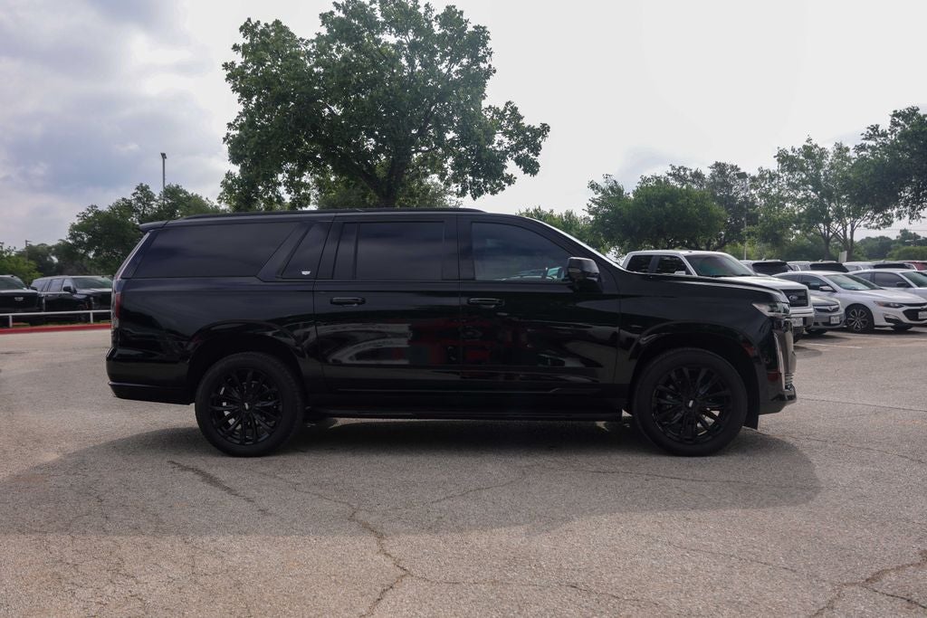 2022 Cadillac Escalade ESV Premium