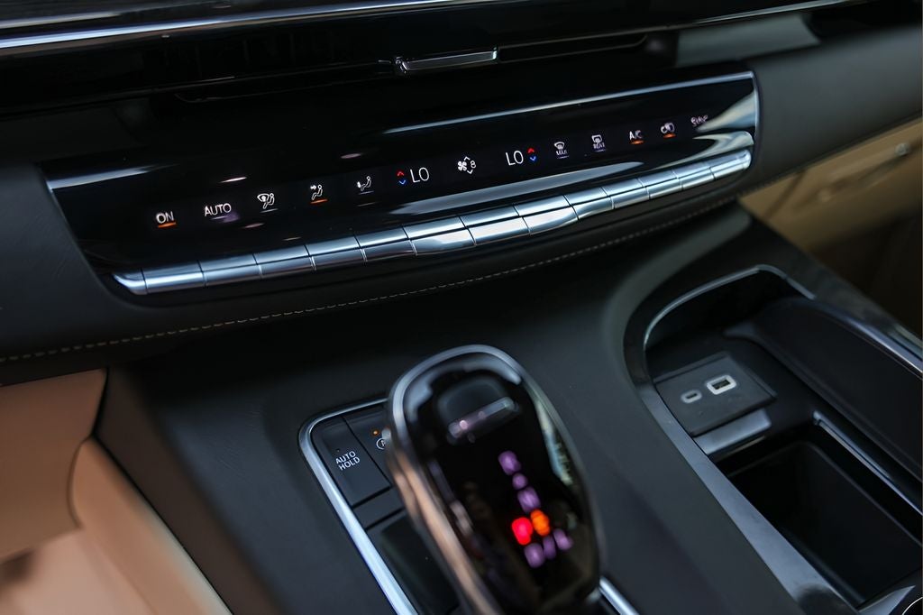2024 Cadillac Escalade ESV Premium