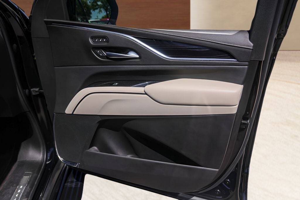 2023 Cadillac Escalade ESV Sport