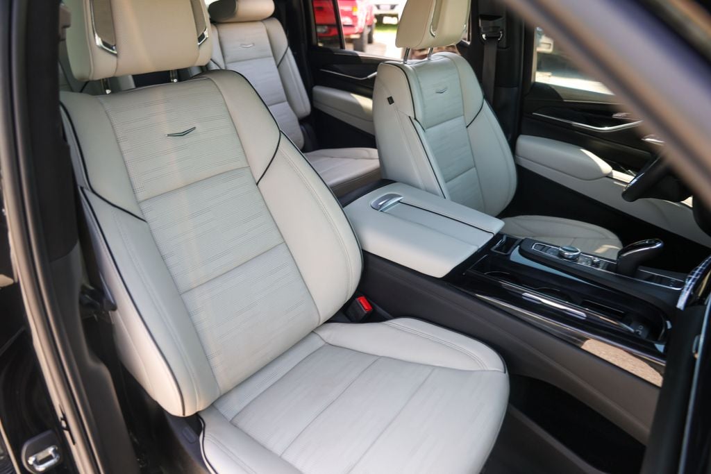 2023 Cadillac Escalade ESV Sport