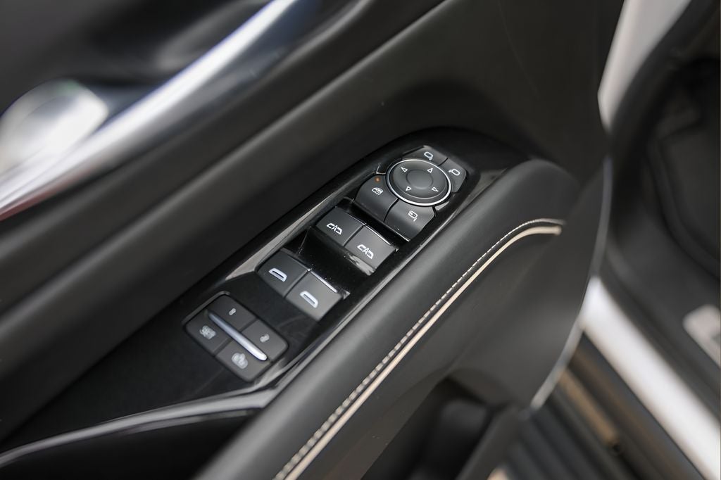 2023 Cadillac Escalade ESV Sport Platinum