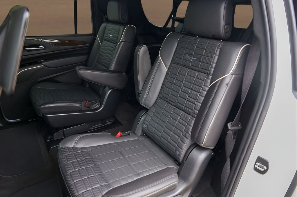 2023 Cadillac Escalade ESV Sport Platinum