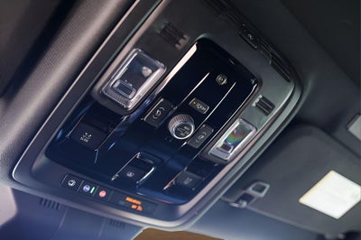2025 Cadillac Escalade ESV Premium