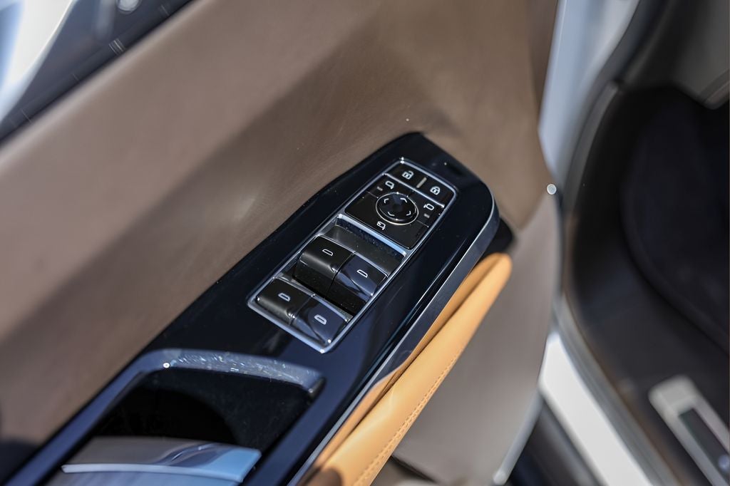 2025 Cadillac Escalade ESV Premium